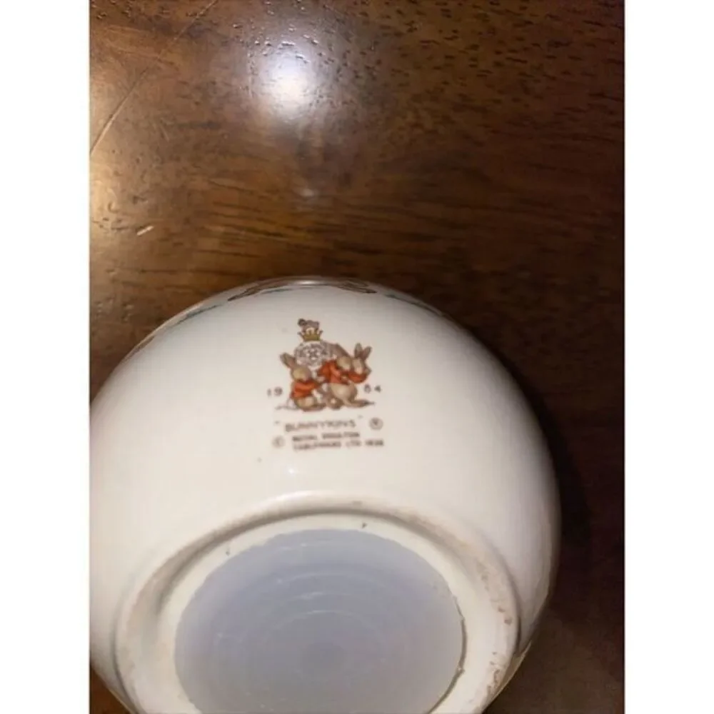 Bunnykins Royal Doulton 1984‎ Vintage Porcelain Round Coin Bank